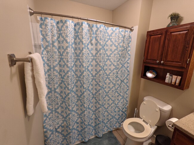 Bathroom - 2201 Catalpa Ave