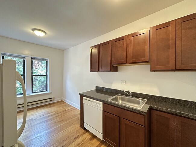 Foto del edificio - 3748 N Fremont St