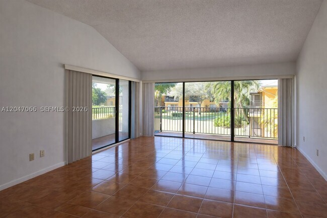 Foto del edificio - 5821 Washington St