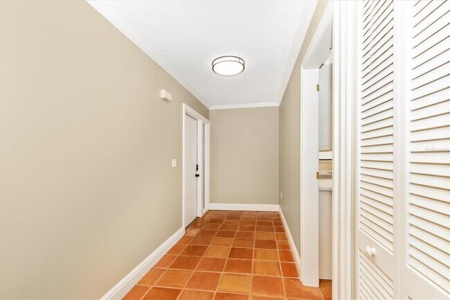 Building Photo - 3902 Glen Oaks Manor Dr