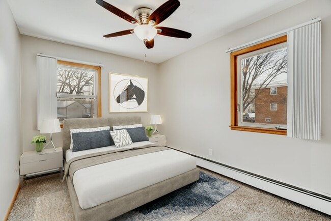 Building Photo - Central Village