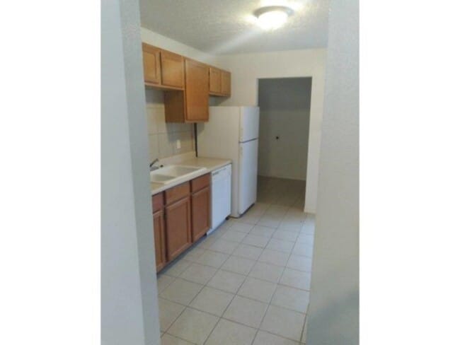 Building Photo - 1159 NW Ozmun Ave