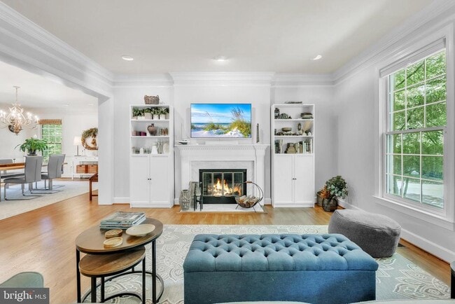 Building Photo - 9708 Meyer Point Dr