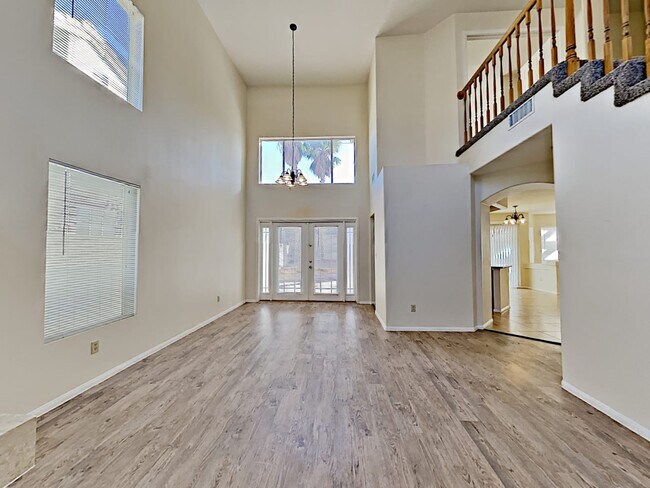 Building Photo - 2811 Via Florentine St