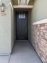 Building Photo - 2250 E Kelly Dr