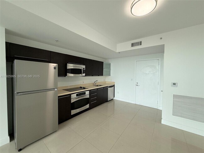 Foto del edificio - 90 SW 3rd St