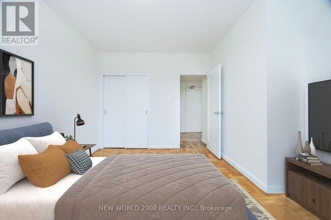 Building Photo - 1220 Bayview Ave