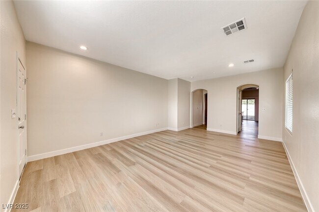 Foto del edificio - 7644 Borealis St
