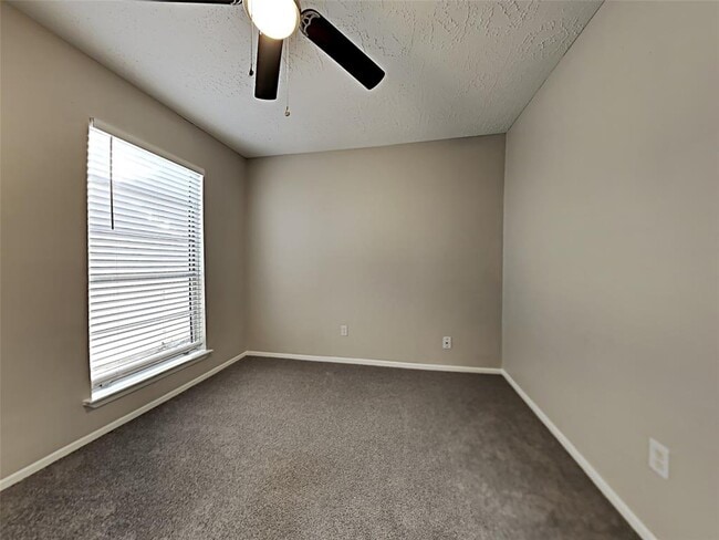Foto del edificio - 24031 Griffin House Ln