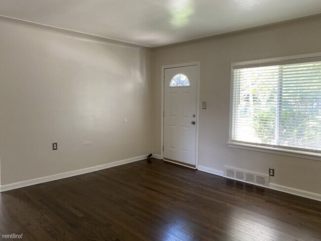 Building Photo - 3 br, 1 bath House - 13723 Hendricks Ave