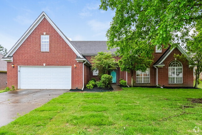 Building Photo - 2823 Pinnacle Dr