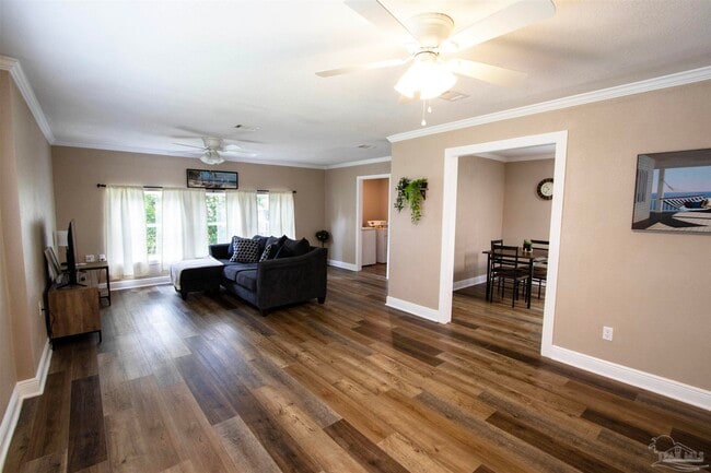 Building Photo - 5681 Hermosa Cir