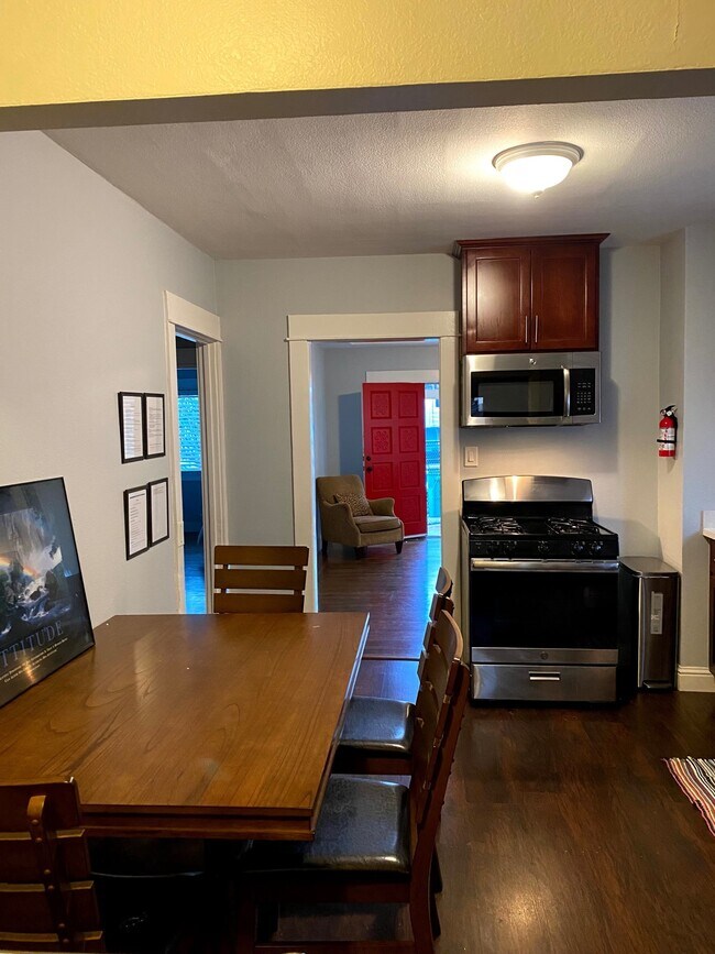 5409 Crittenden St, Oakland, CA 94601 House Rental in Oakland, CA