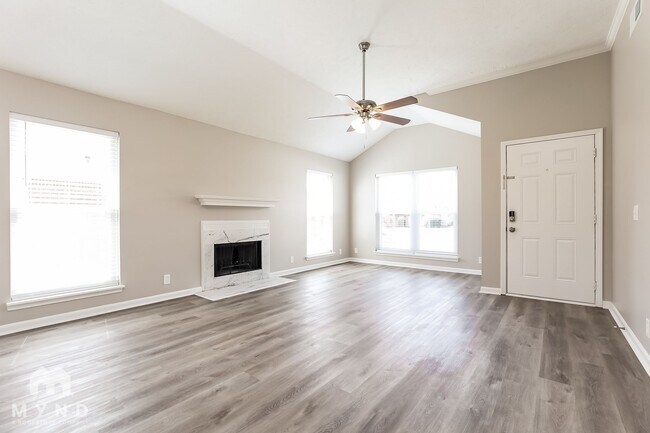 Foto del edificio - 4917 Hickory Woods E
