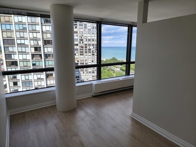 Foto del edificio - 5415 N Sheridan Rd