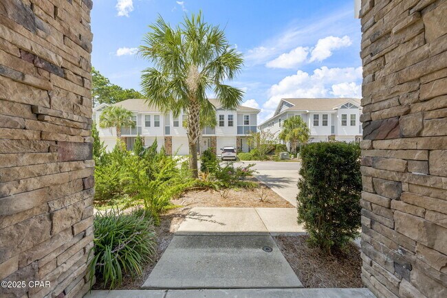 Foto del edificio - 112 Enchantment Falls Ln