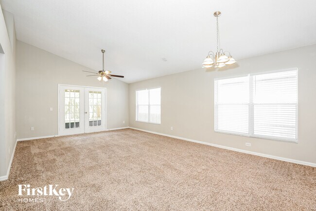 Foto del edificio - 4224 Kingbird Ct