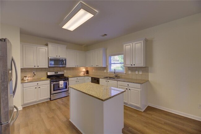 Building Photo - 5430 Fieldgate Ridge Dr