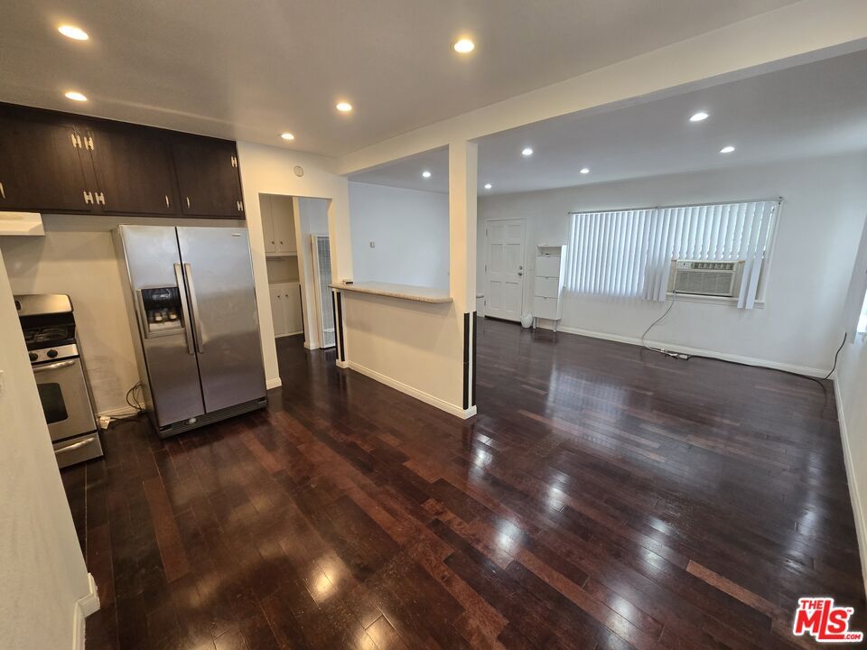 Primary Photo - 14758 Lemay St