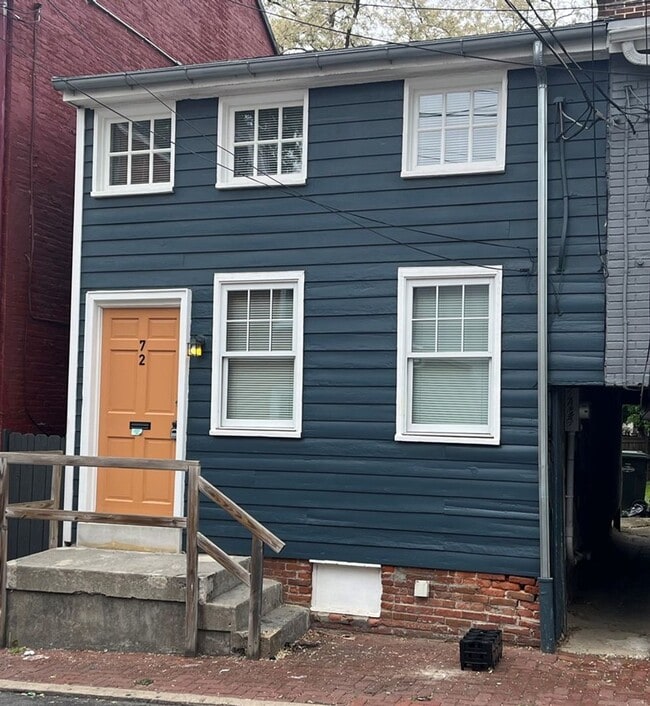 Building Photo - 72 Howard Ave