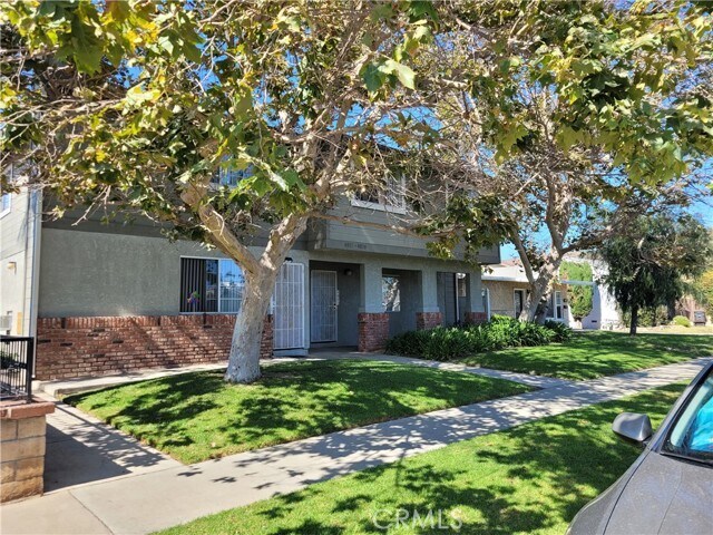 Foto principal - 4035 Howard Ave