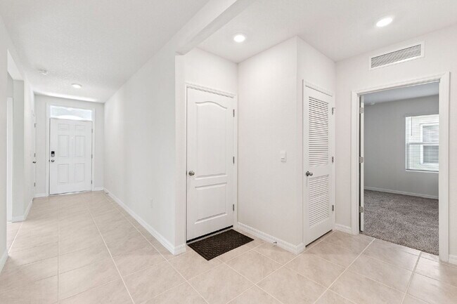 Foto del edificio - Brand New 4-Bed Waterfront Retreat in New Smyrna Beach