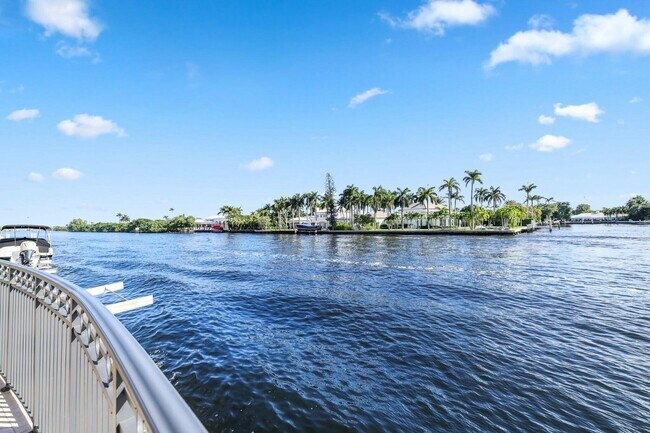 Building Photo - 3016 Waterside Cir