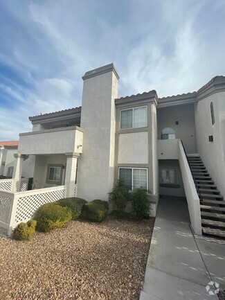 Building Photo - 1688 St Malo Way