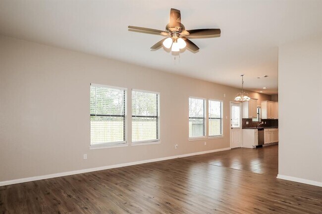 Foto del edificio - 18404 Sunrise Oaks Ct
