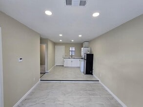 Building Photo - 8703 Berndale St