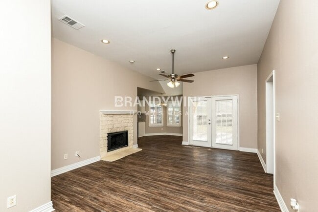 Building Photo - 4804 Deal Dr