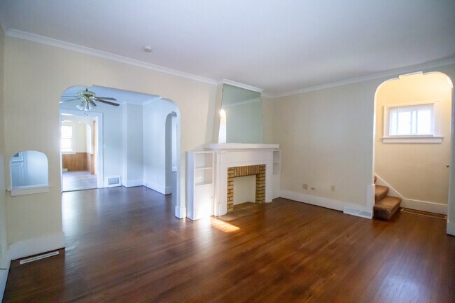 Building Photo - 3605 Burton Ave