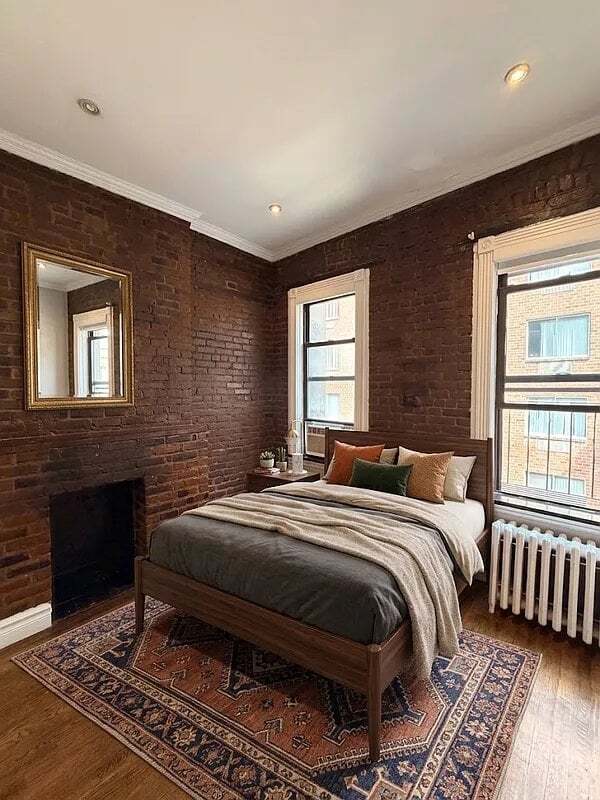 Building Photo - 219 E 23rd St