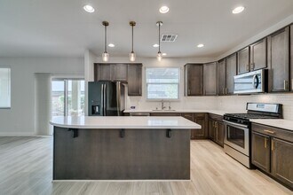 Building Photo - 6633 Autumn Breeze St