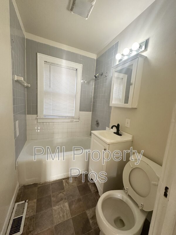 Foto del edificio - 1440 N 28th St