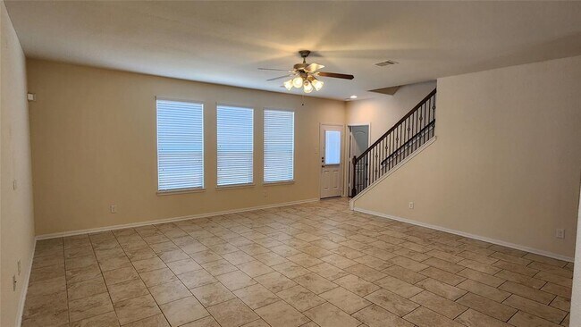 Foto del edificio - 18511 Each Elm Way