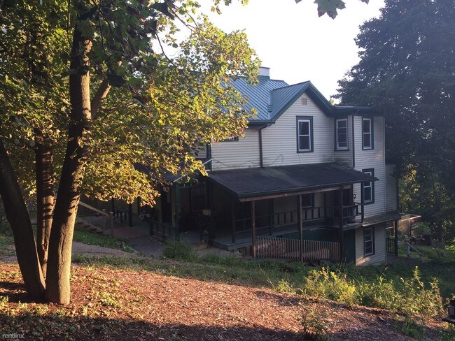 Foto del edificio - 216 University Ave