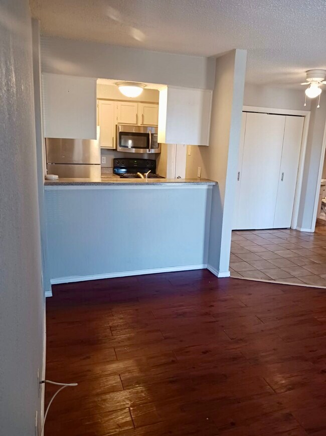 9520 Royal Ln Unit 305A, Dallas, TX 75243 Condo for Rent in Dallas