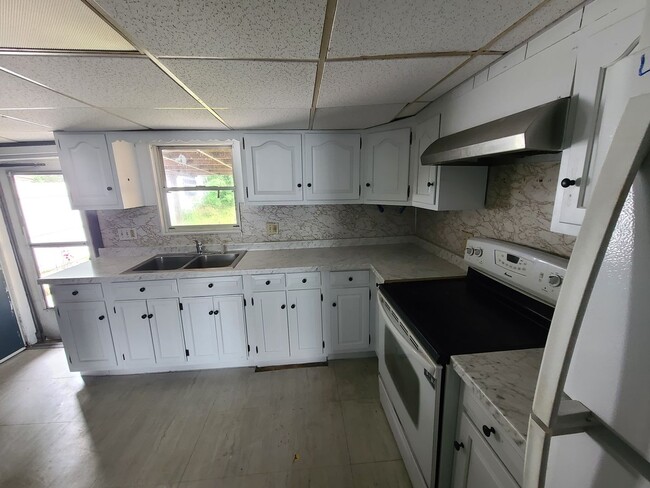 Photo - Come check out this cute and cozy house!