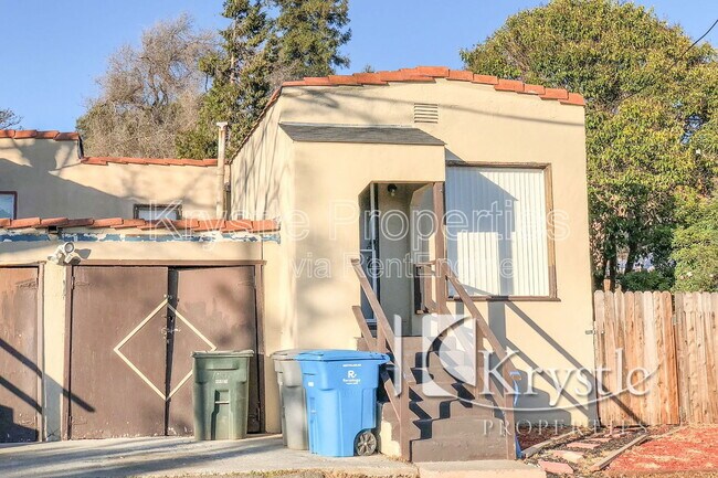 Foto del edificio - 1056 Taylor Ave