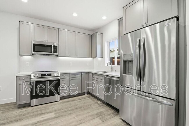 Foto del edificio - 6174 Dorothy Dr