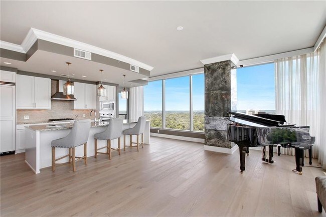 Foto del edificio - 3630 Peachtree Rd NE