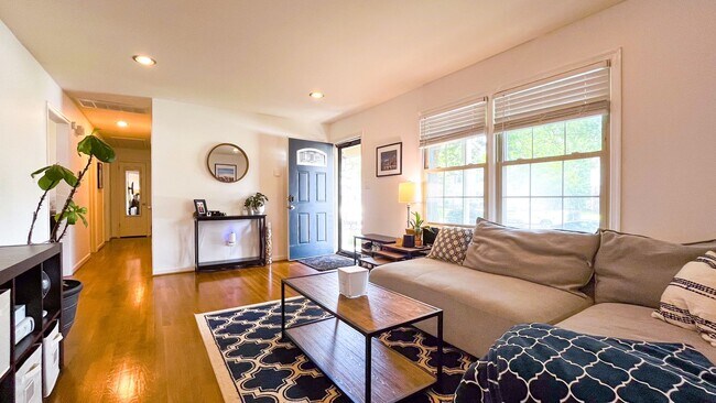 Foto del edificio - Updated Brick Ranch - Move In Ready!