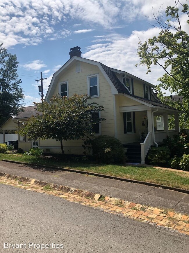 Building Photo - 3 br, 2 bath House - 1301 Clarke Street