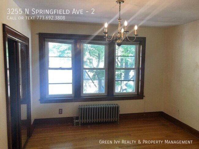 Foto del edificio - Beautiful Avondale 2 bed with Heat Included!