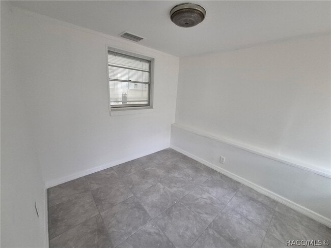 Building Photo - 27 E Lemon St