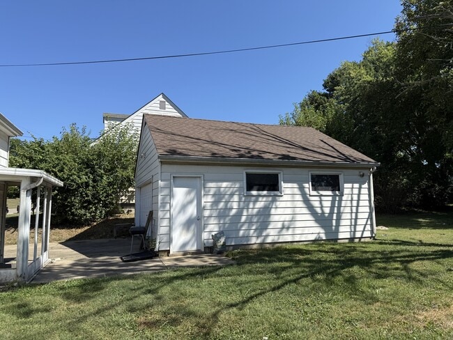 Building Photo - 1313 Carolina Ave