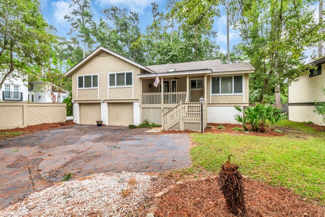 Building Photo - 12 Goldfinch Ln