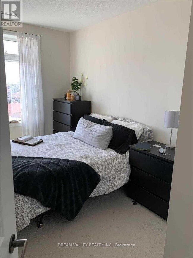 Building Photo - 7325 Markham Rd