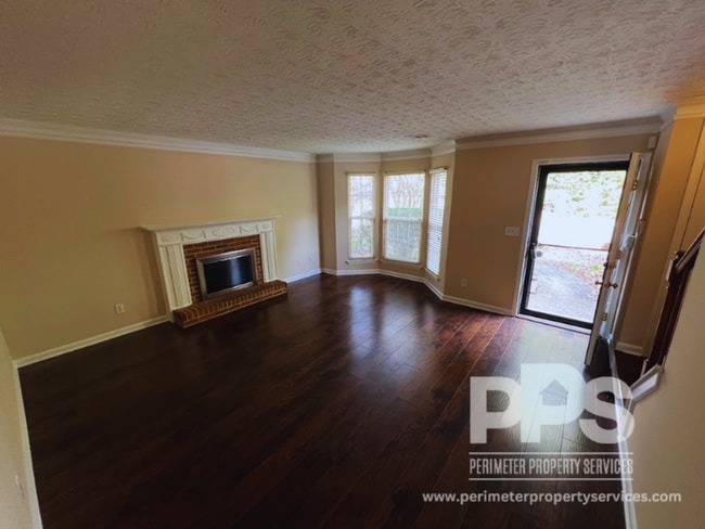 Photo - 2950 Lexington Trace Dr House